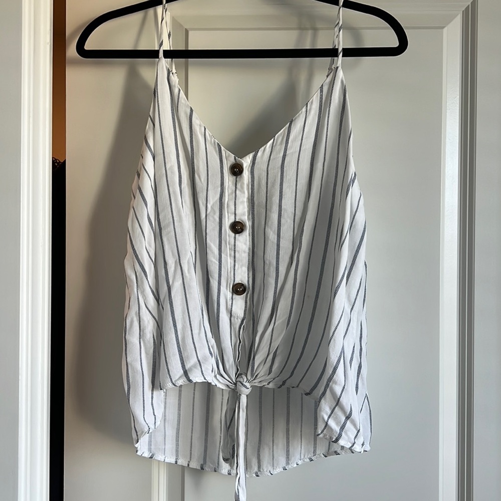 2Bella Tie Front W/ Buttons